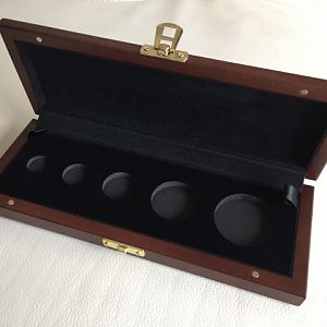 Coin Box 5 coin gold Lunar Series 2 coin box (Pic 2)