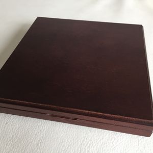 Coin Box 12 x 1/10th oz gold Lunar coin box (no logo).