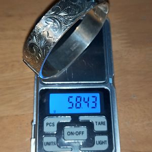 58.43g bangle