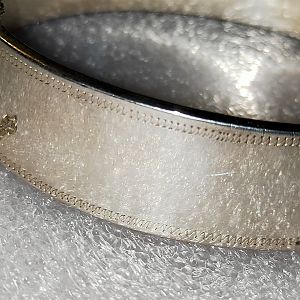 58.43g bangle