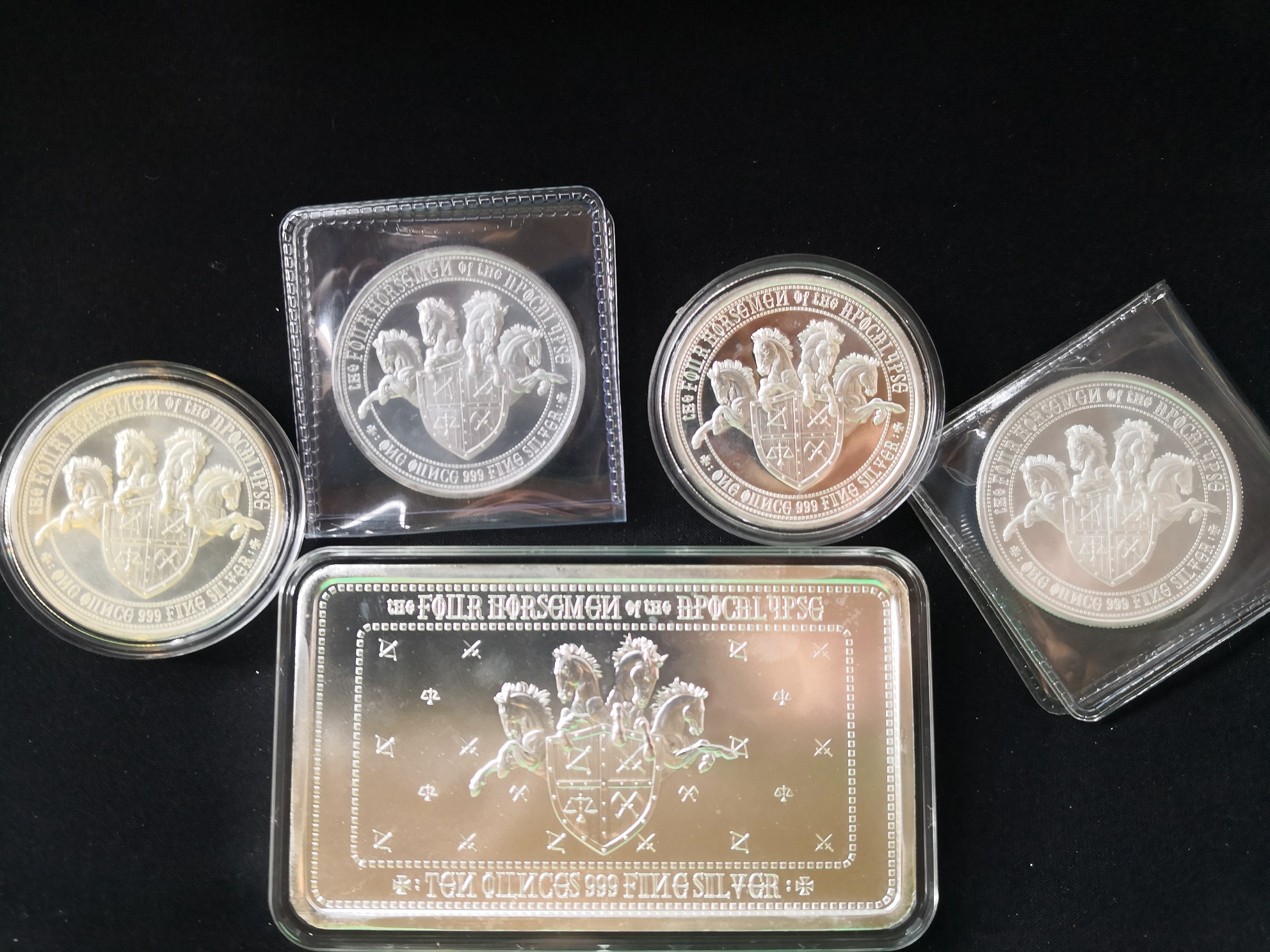 4 Horsemen Complete Set Back