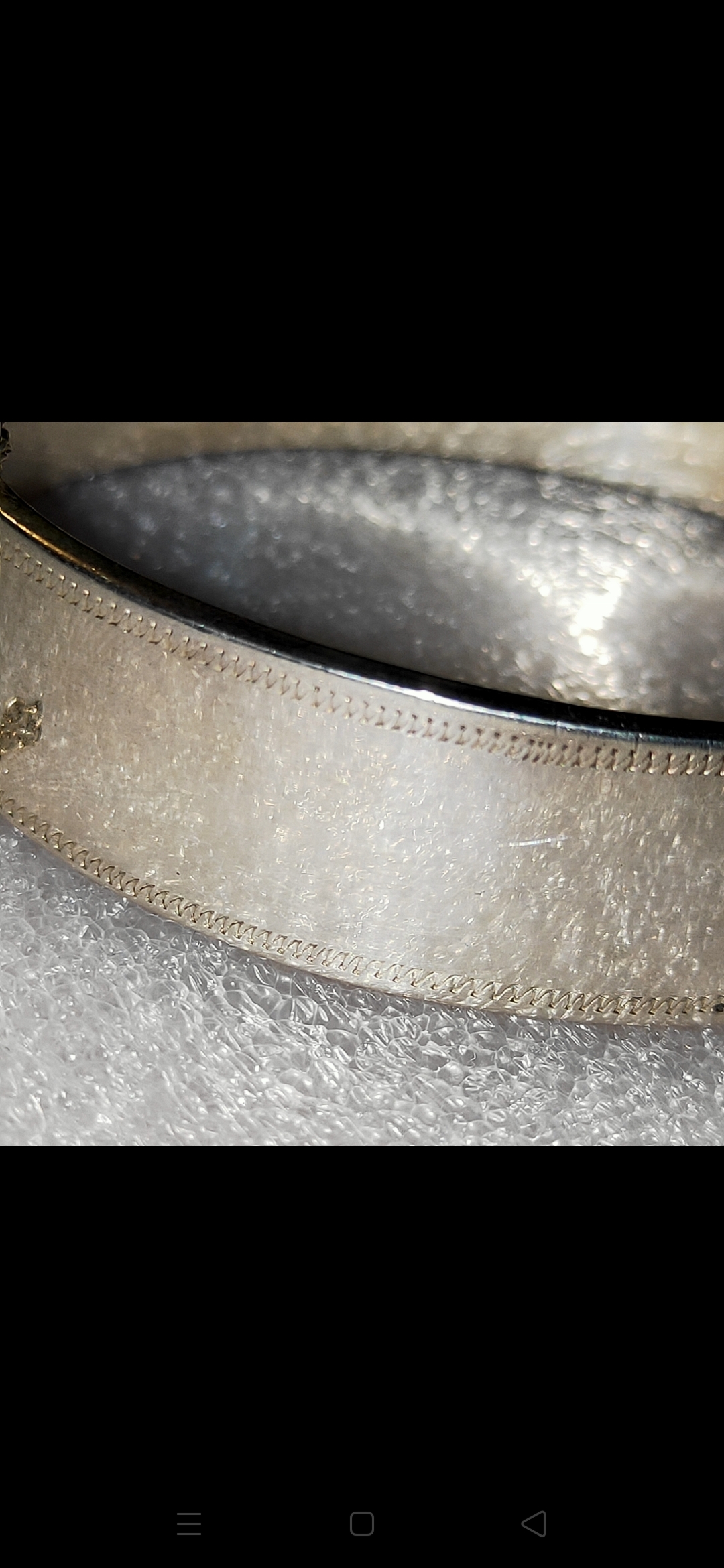58.43g bangle