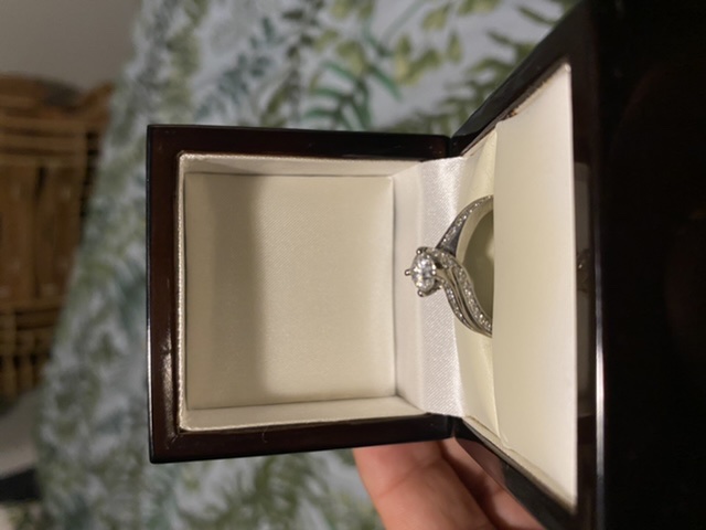 6DF522F1-B55B-429E-848F-58EEFE73591E