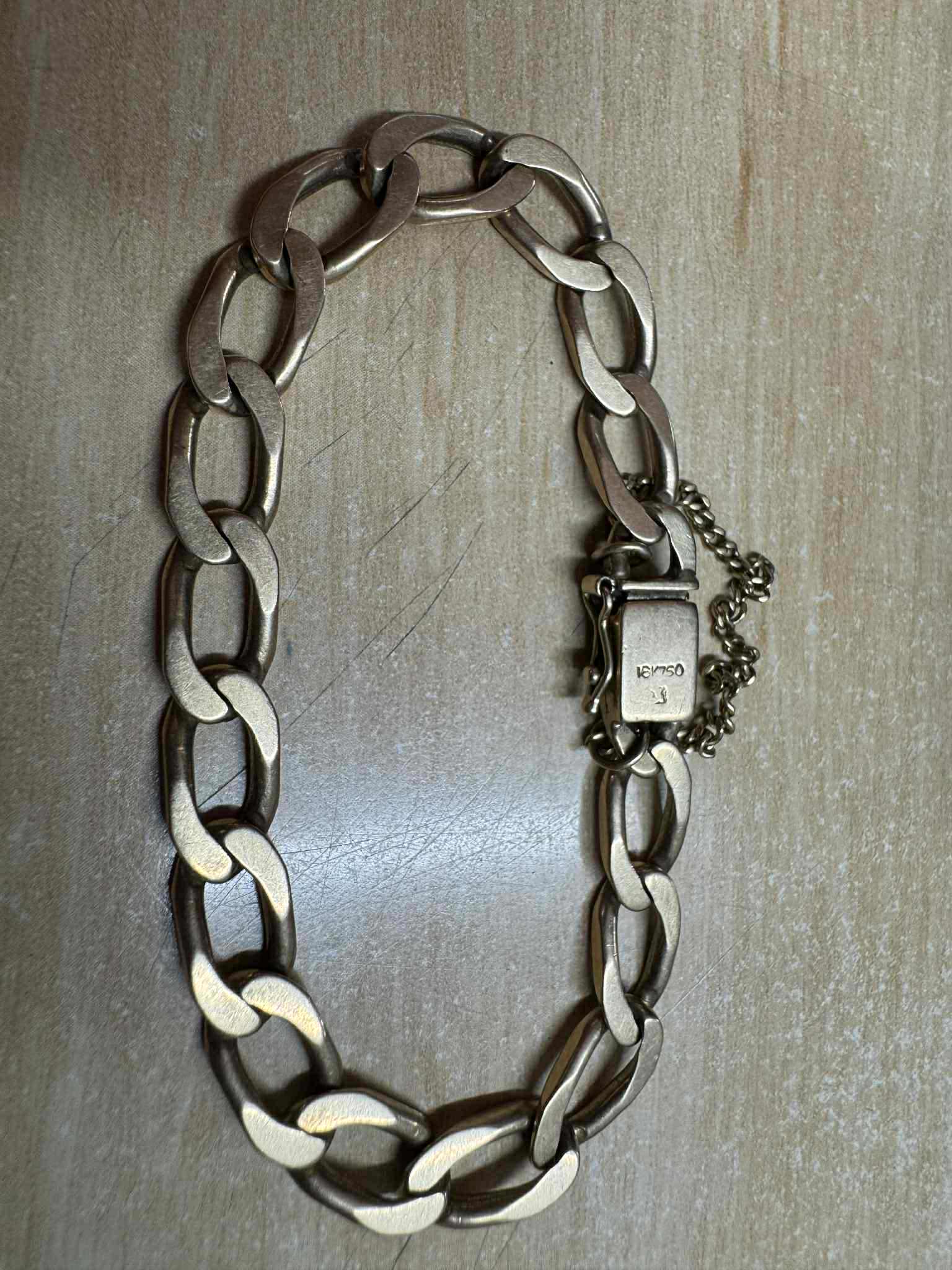 Att.Y26on3Li81mlo4VJXpaKVvPlrrTPWNI-s4GrU3cMmhw