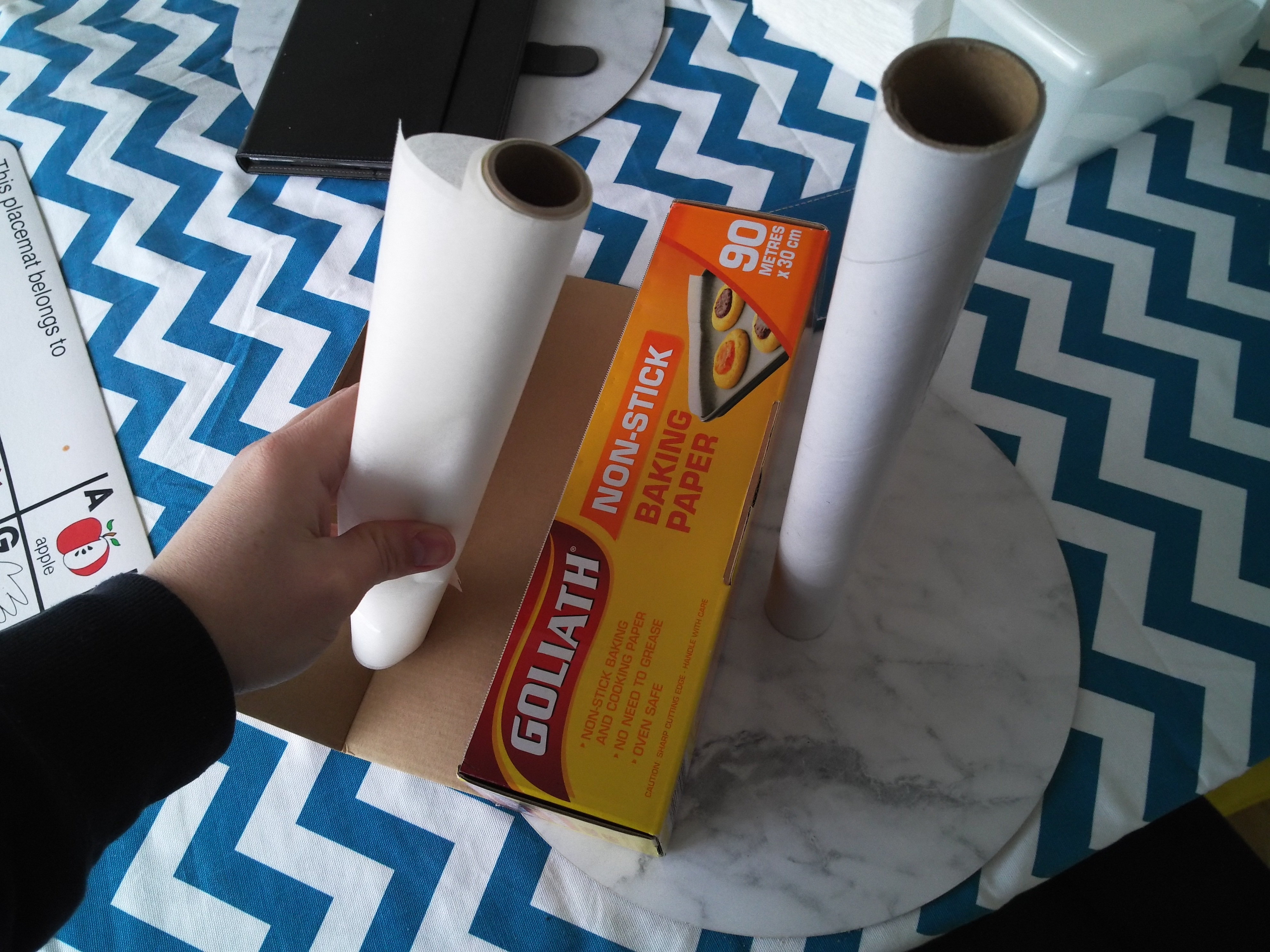 Baking paper roll