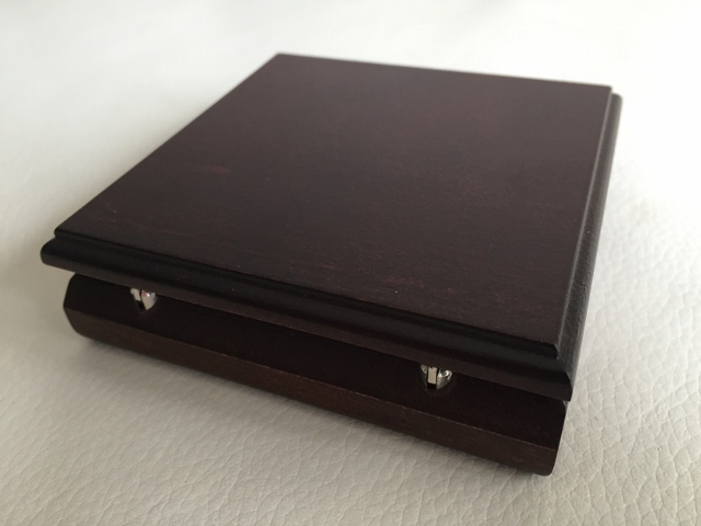 Coin Box 1 x 1oz coin (no logo) - holds gold or silver 1oz coin, multiple sizes available (Pic 3)