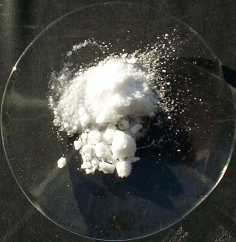 Ammonium_chloride.jpg