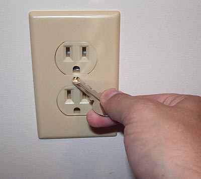 Socket-Wall-Safe.jpg